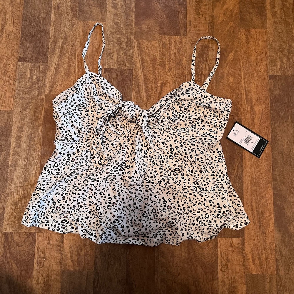 BNWT Volcom tank top